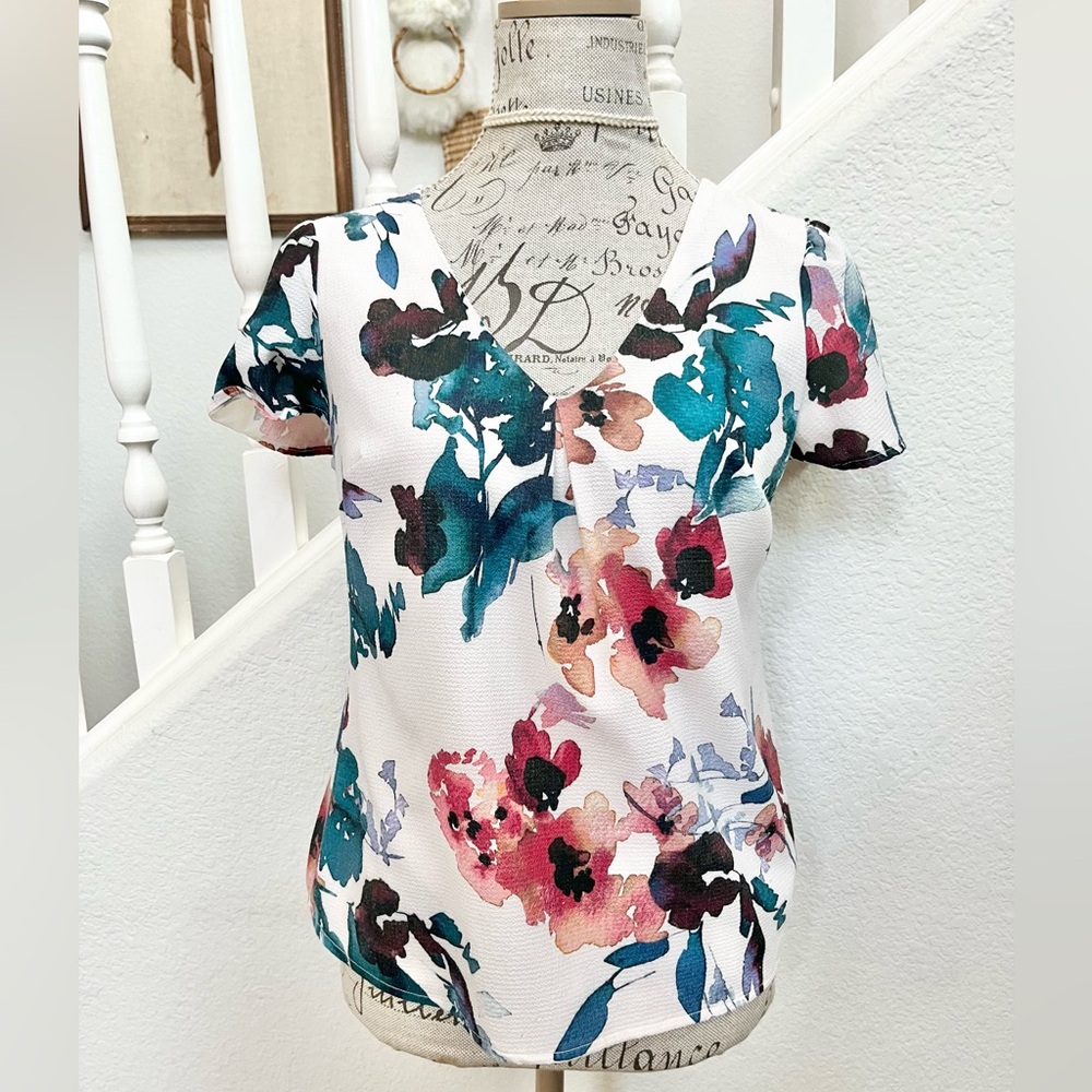 A New Day Floral Print Women's Top